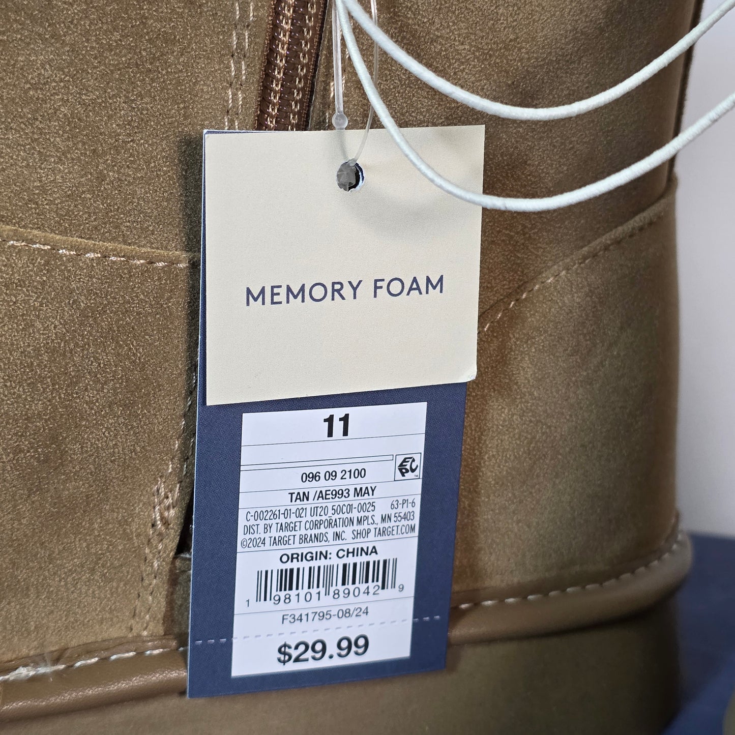 NIB New Womens May Boots Tan Ankle 11M Winter Universal Threads