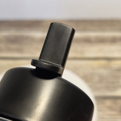 NWT New HYDRO FLASK Wide Mouth Vacuum Insulated Stainless Steel Water Bottle 40 OZ Trillium Pink Leakproof Closeable Straw Lid for Cold Water Drinks