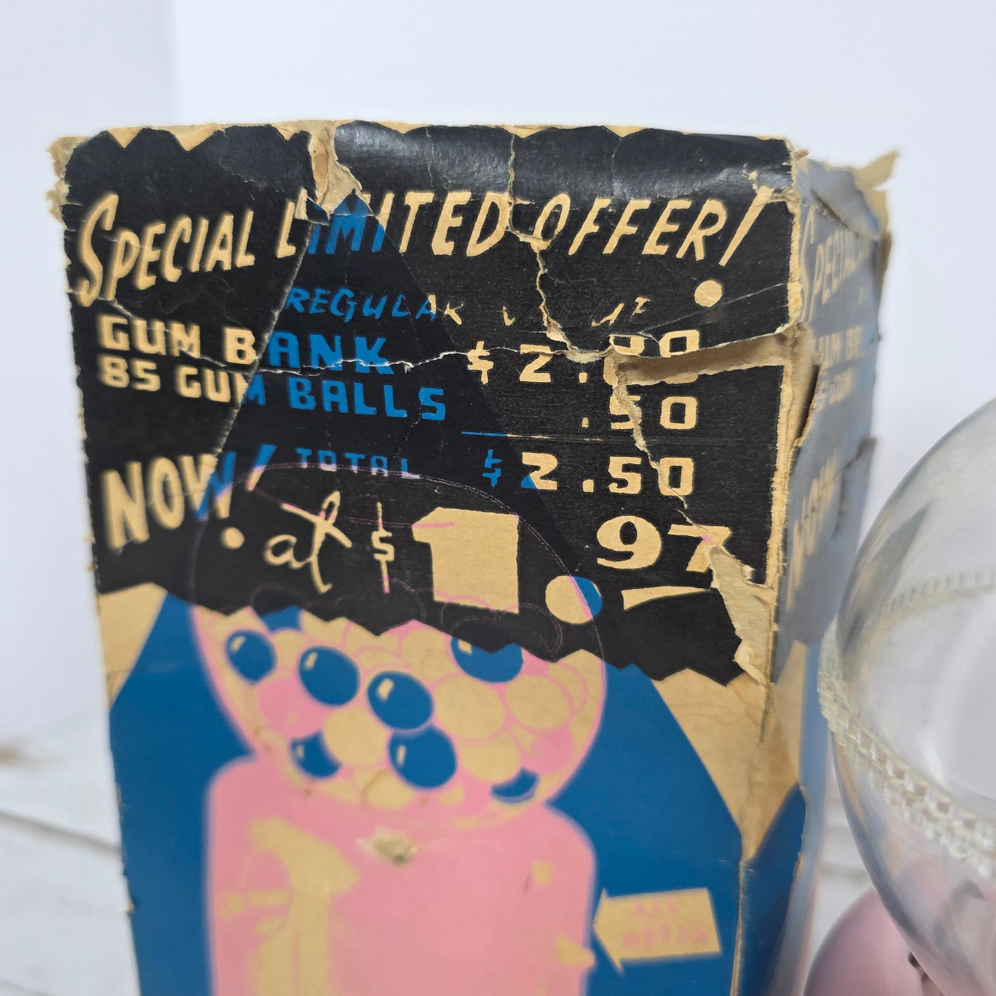 Vintage Junior Venda-Bank Penny 1c Gumball Machine United Metal Products Boston- Pink