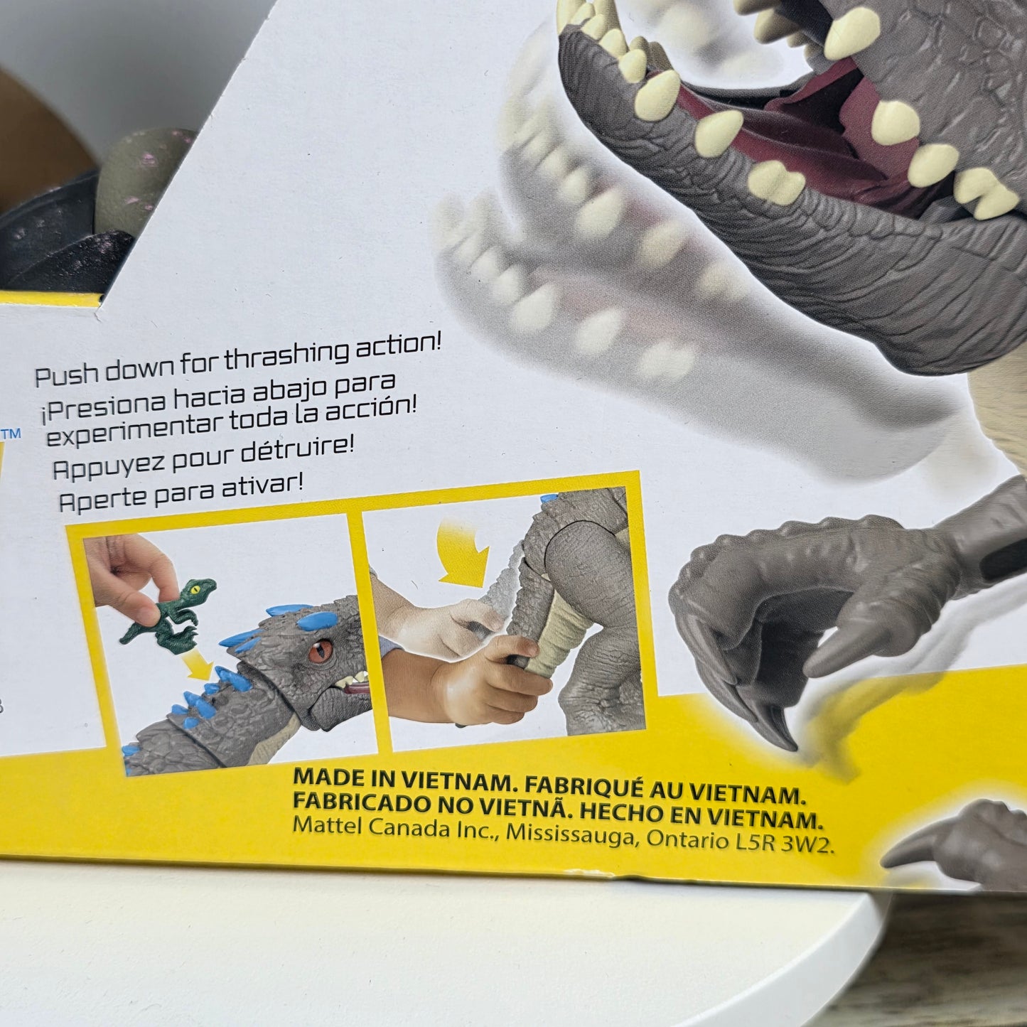 NIB New Fisher Price Imaginext Thrashing Indominous Rex Dinosaur Toy