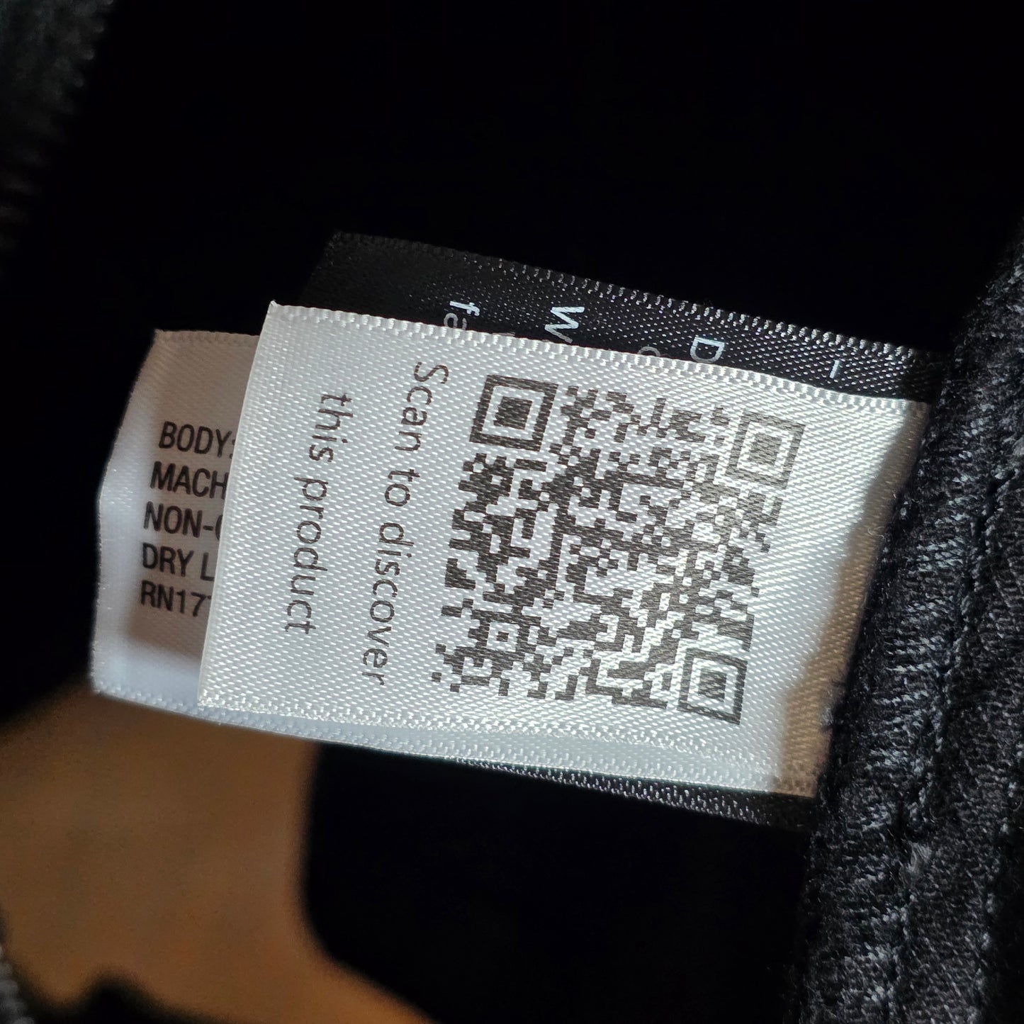 NWT New Women's Uniserval Thread Goods Co Black Denim Tank Size 6 Zipper Front