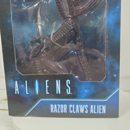 NIB New NECA ALIENS Razor Claws Alien Reel Toys Sealed 77N012921