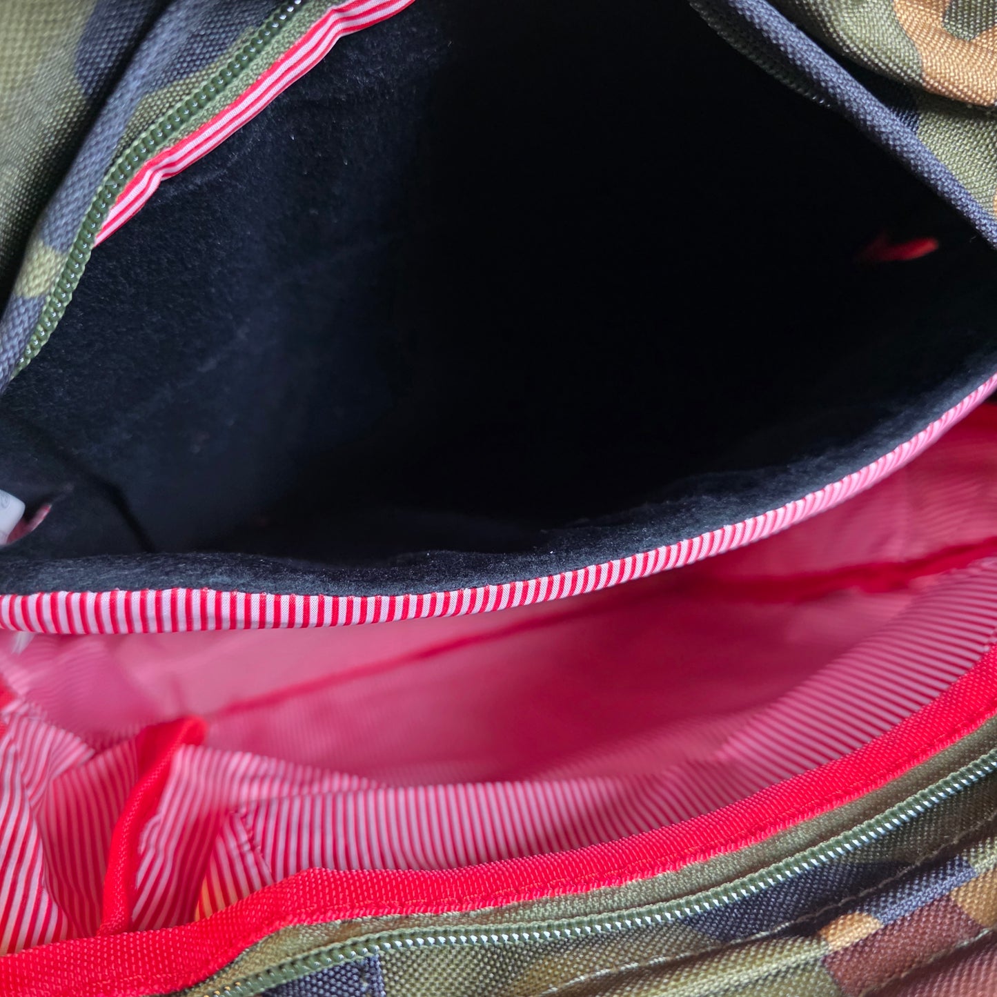 NWT New Herschel 15" Pop Quiz Camoflauge Black Backpack