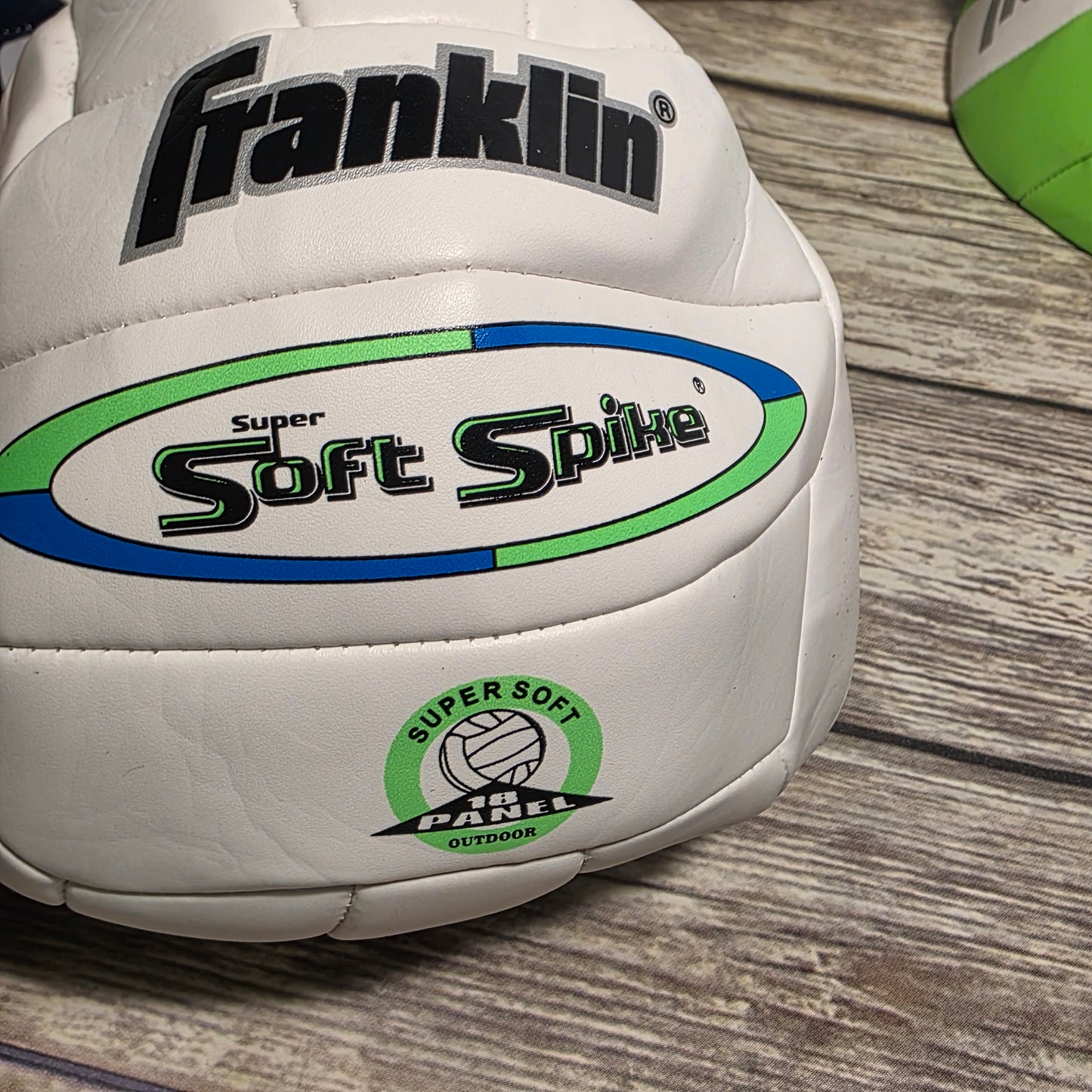 NIOB New Offical Franklin Soft Spike Volleyballs 6-Pack with 1 Hand Pump