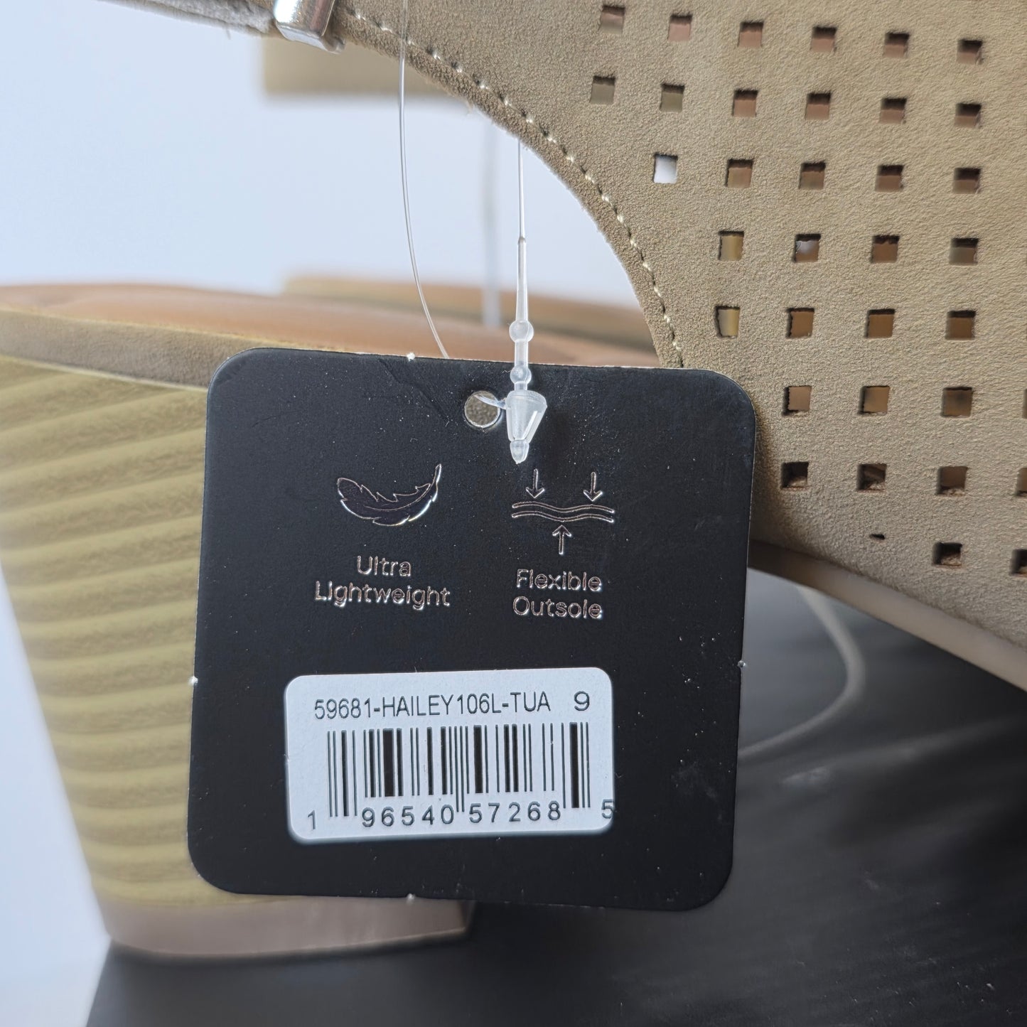 NIB New Women's Alexis Bendel Tan Open-Toe Sandal Size 9