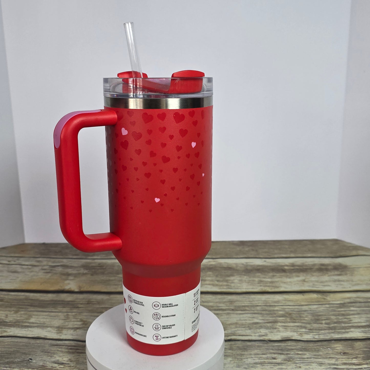 New STANLEY The Flowstate Quencher H20 Tumbler 40oz Valentines
