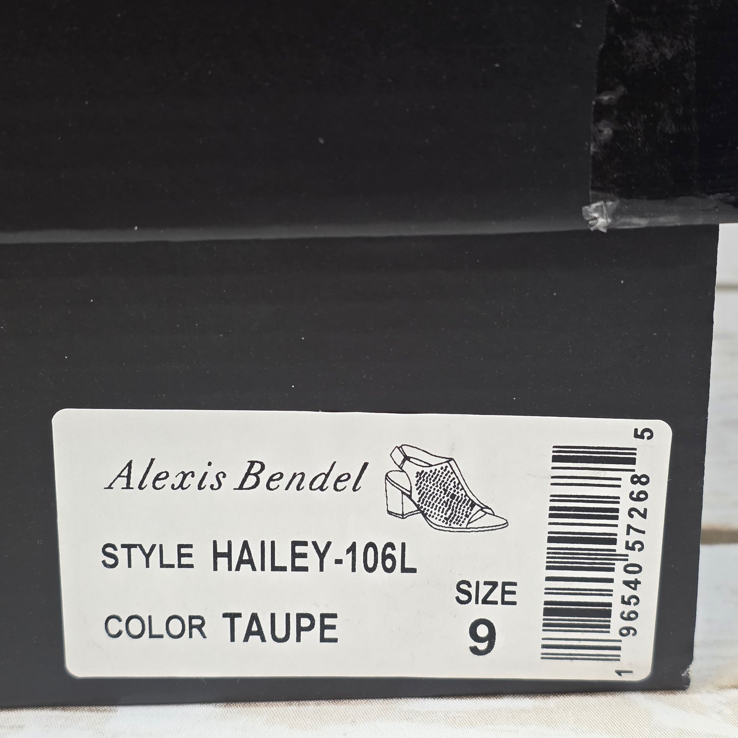 NIB New Women's Alexis Bendel Tan Open-Toe Sandal Size 9