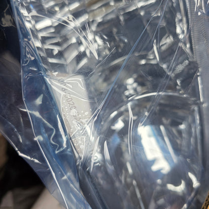 NIOB New Front Headlight Pair + Turn Signal Light Left + Right  2000-2001 Toyota Camry TCA0000885