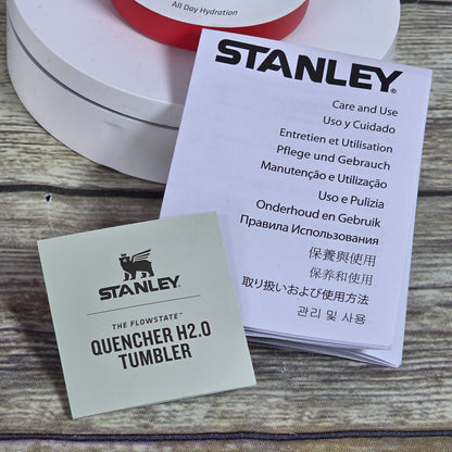 New STANLEY The Flowstate Quencher H20 Tumbler 40oz Valentines