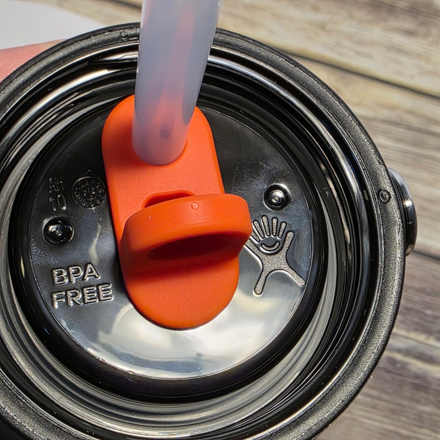 NWT New HYDRO FLASK Wide Mouth Vacuum Insulated Stainless Steel Water Bottle 40 OZ Trillium Pink Leakproof Closeable Straw Lid for Cold Water Drinks