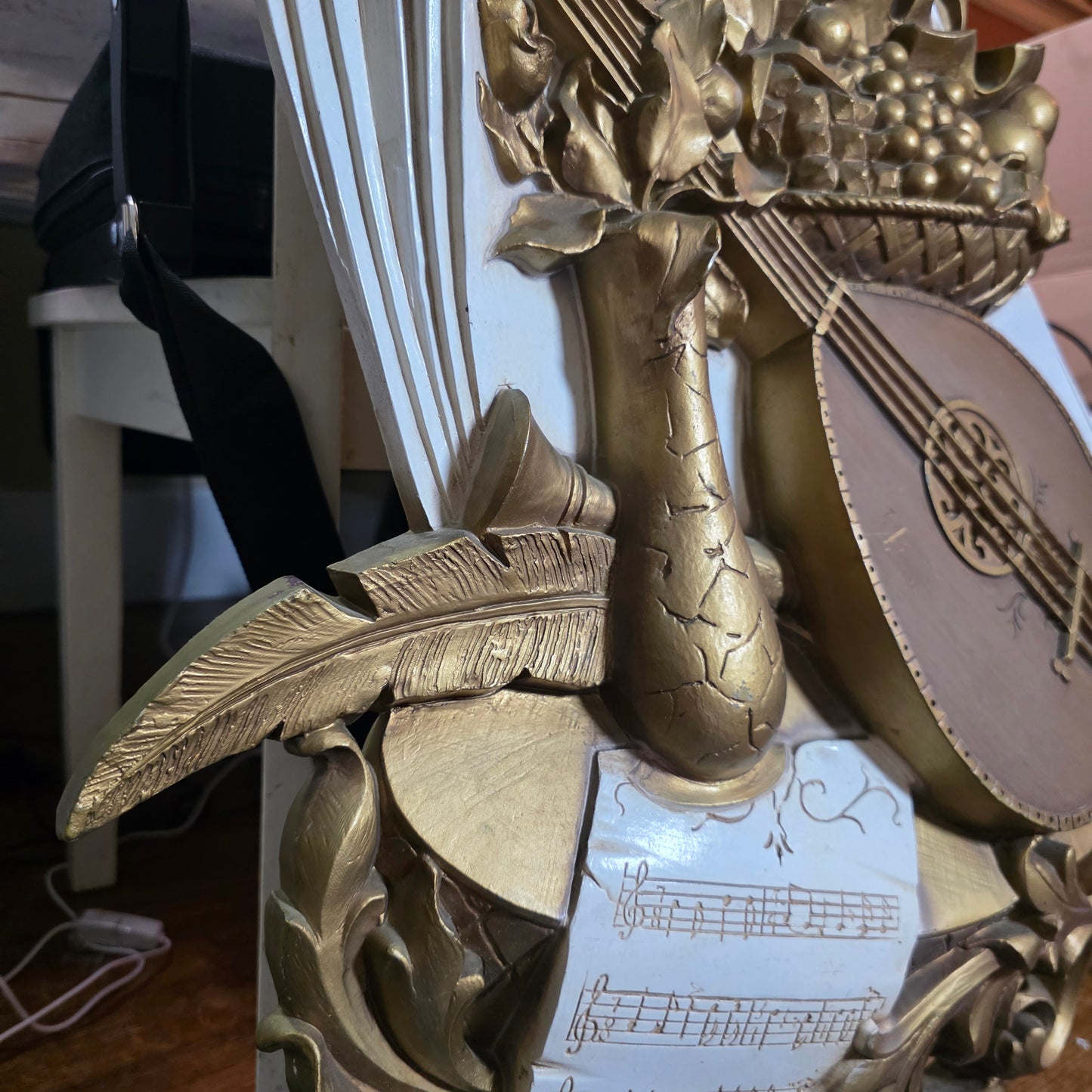 Vintage 1970s Syroco 3D Musical Wall Art Sculpture Hanging Plaque #7236 Lute Lyre Instruments Scroll