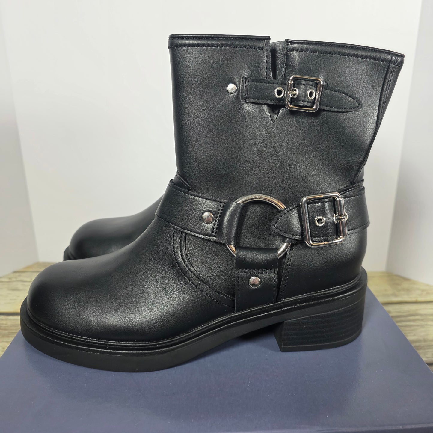 NIB New Universal Thread Connor Ankle Boots Black Biker Womens 8.5 / 9