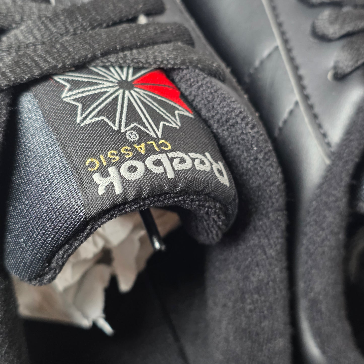 NIB Reebok Classic Women's Princess 8.5 Wide Black