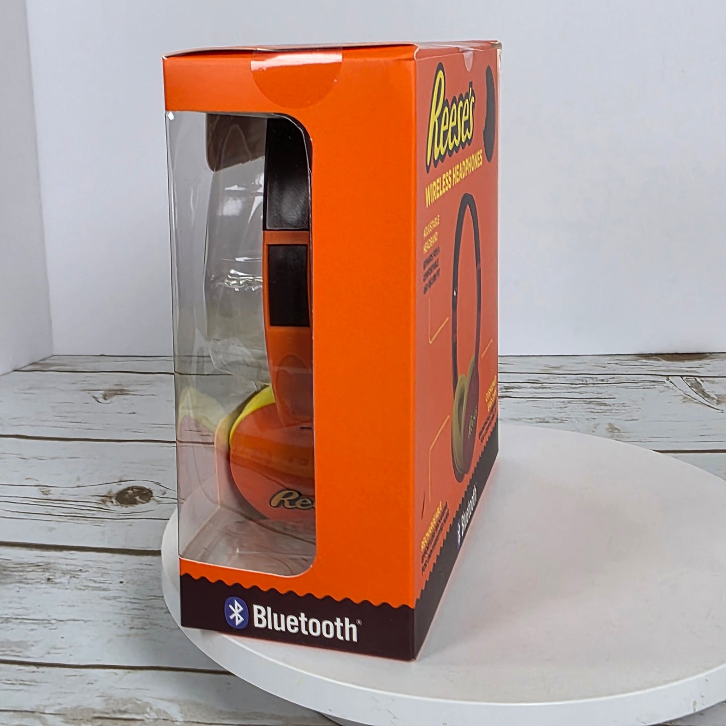 New Reese's Wireless Headphones Bluetooth Orange TR-BTHP-RS6