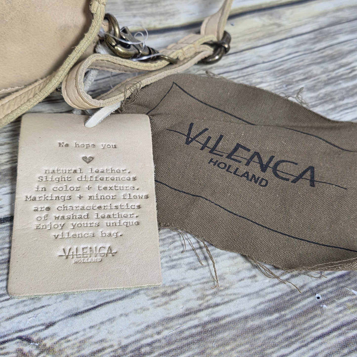 NWT New Valencia Small Crossbody Phone Wallet Bag Genuine Leather Beige TK375