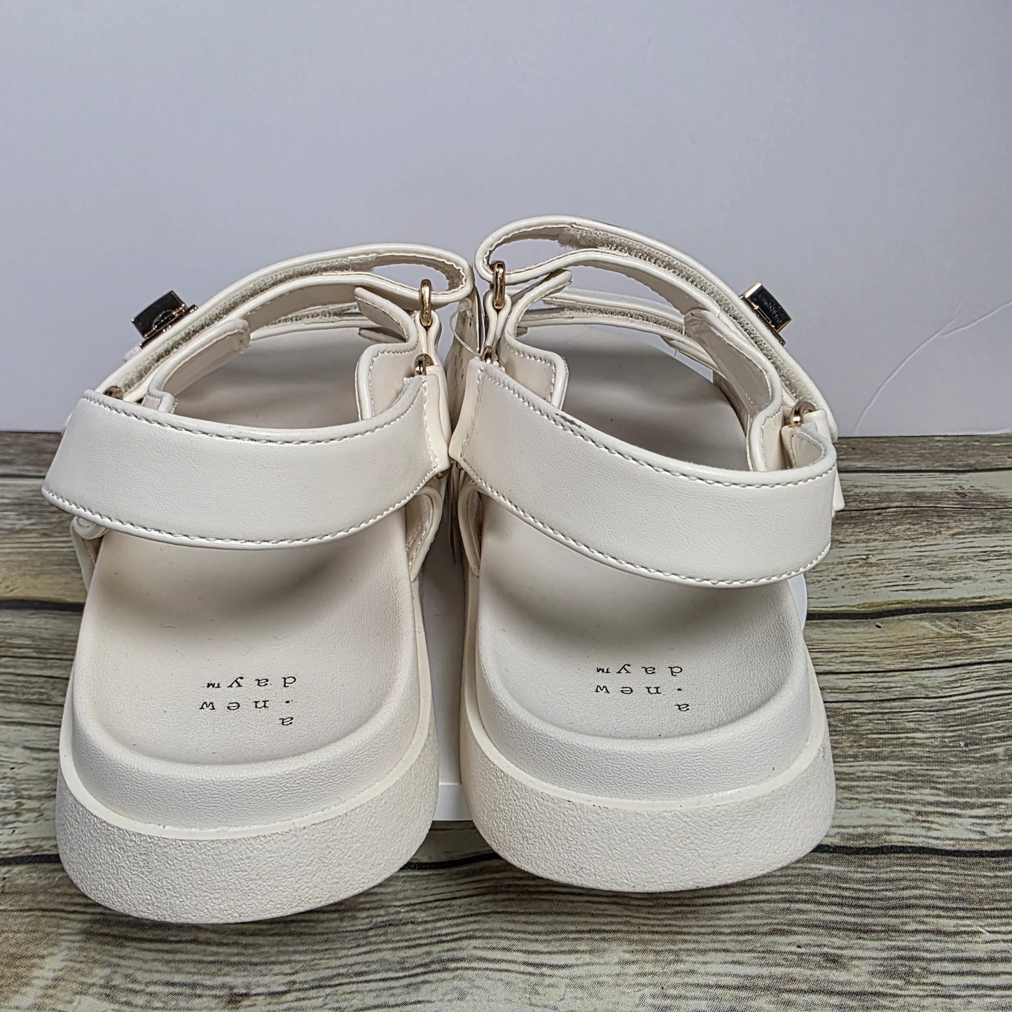 NWT New Women's A New Day Jonie Sandals Off White 11M Chunky F16898276