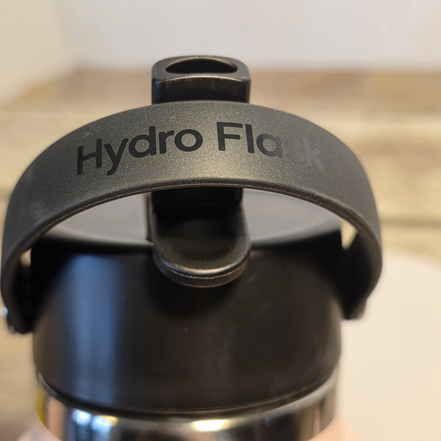 NWT New HYDRO FLASK Wide Mouth Vacuum Insulated Stainless Steel Water Bottle 40 OZ Trillium Pink Leakproof Closeable Straw Lid for Cold Water Drinks