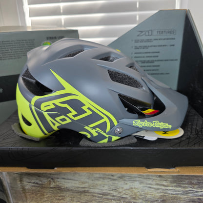 NIOB New Troy Lee Designs A1 Mips Classic Gray Yellow Small