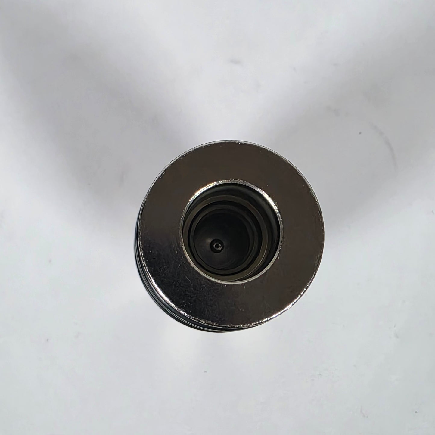 Milton s-1773: 2 In One Universal Safety Exhaust Coupler – 1/2" Fnpt X 1/2" Body Flow