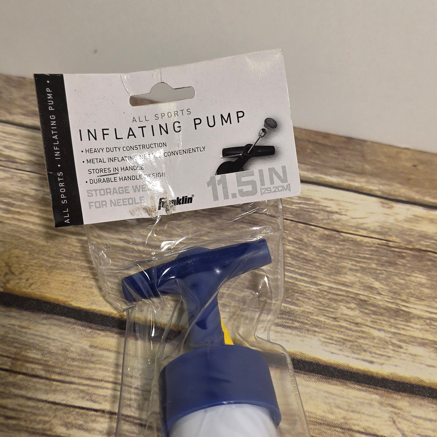 NIOB New Offical Franklin Soft Spike Volleyballs 6-Pack with 1 Hand Pump