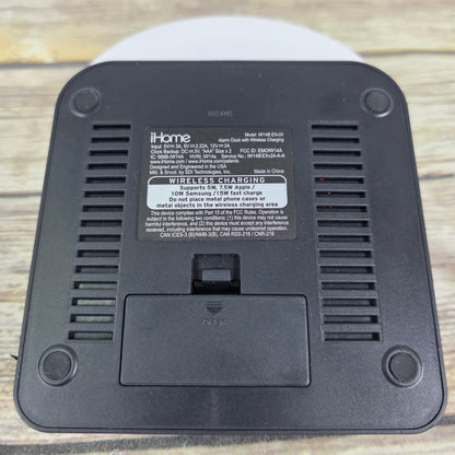 iHome Wirless Charging Alarm Clock iW14B.EXv24