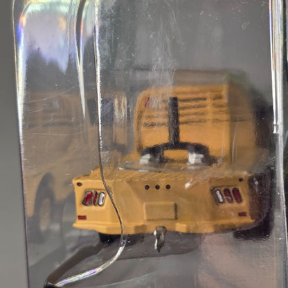 GreenLight Collectibles Carabineros De Chile 2018 Ram 3500 Dually Flatbed Limited Edition Diecast 1:64 Scale Model