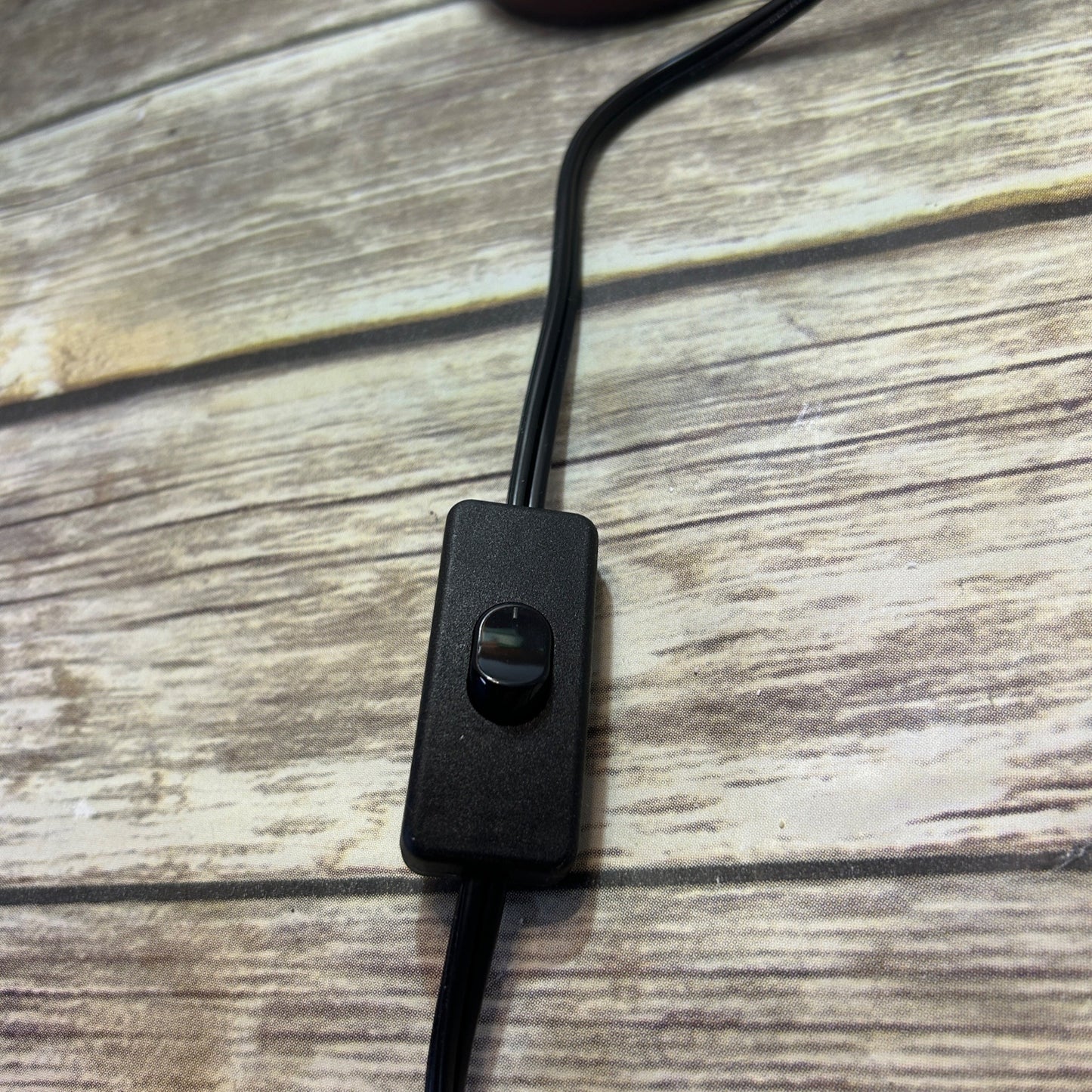 Tiffany Style Stained Glass Sunflower Table Lamp With Bronze Base & LED Bulb