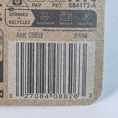 Matchbox 2023 Alfa Romeo Tonale Green Die-Cast Car Short Card