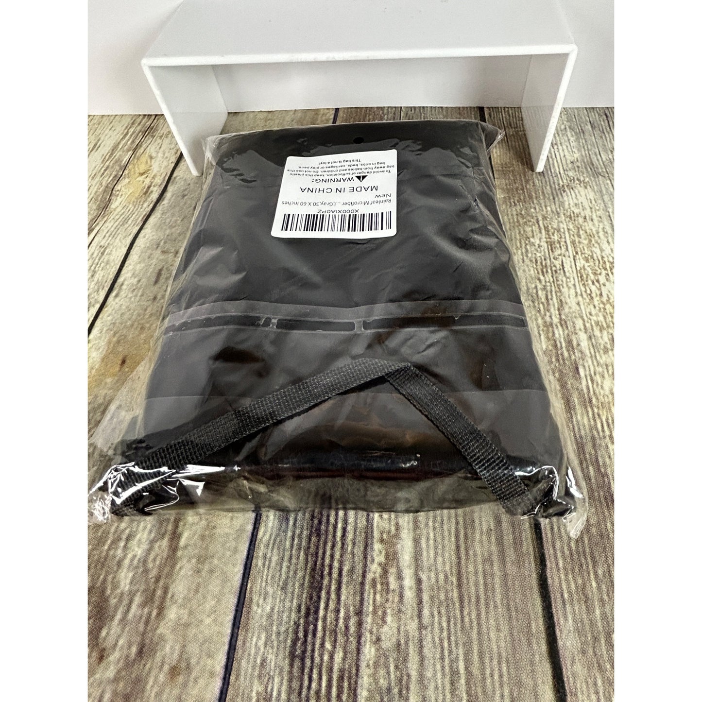 Rainleaf Microfiber Towel 30x60 Inches Ultra Absorbent Compact Quick-Dry Towel For Travel Camping & Gym