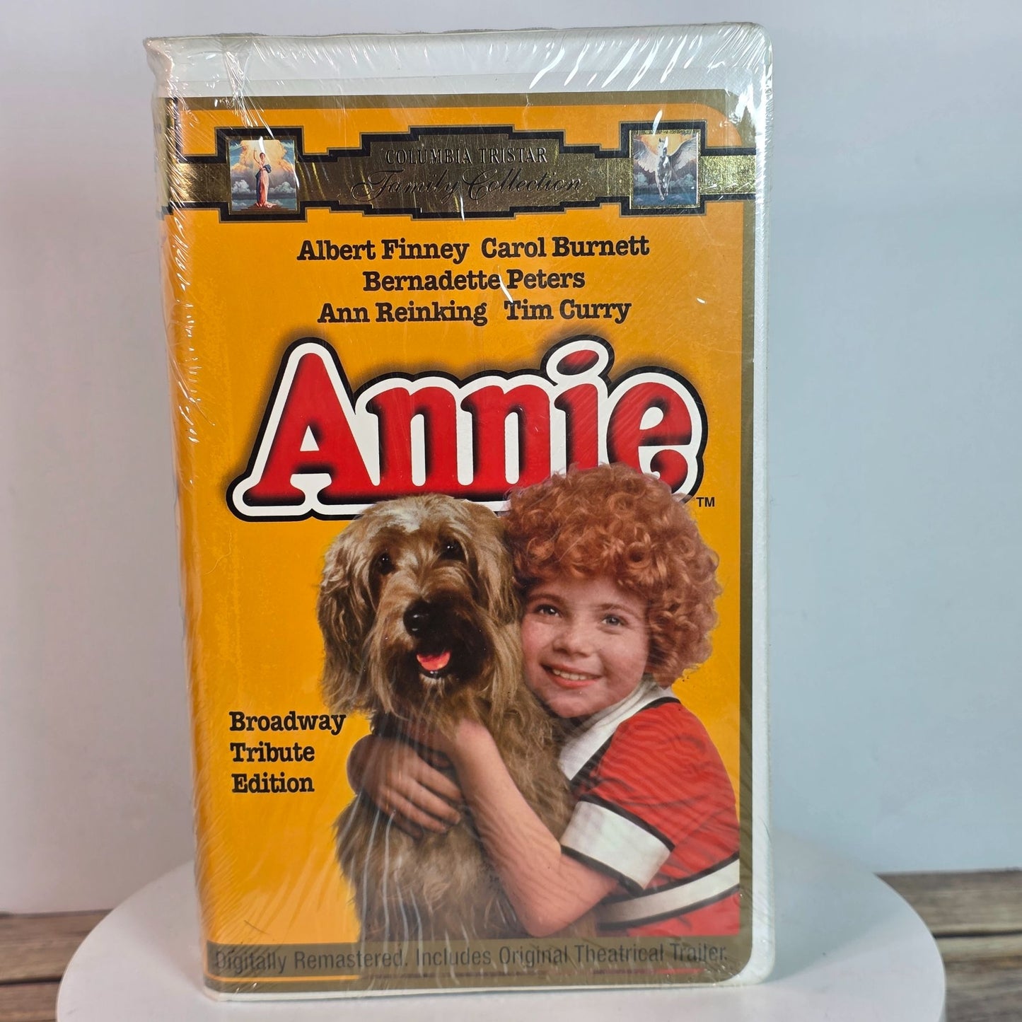 Annie Broadway Tribute Edition VHS Tape - Columbia Tristar Family Collection