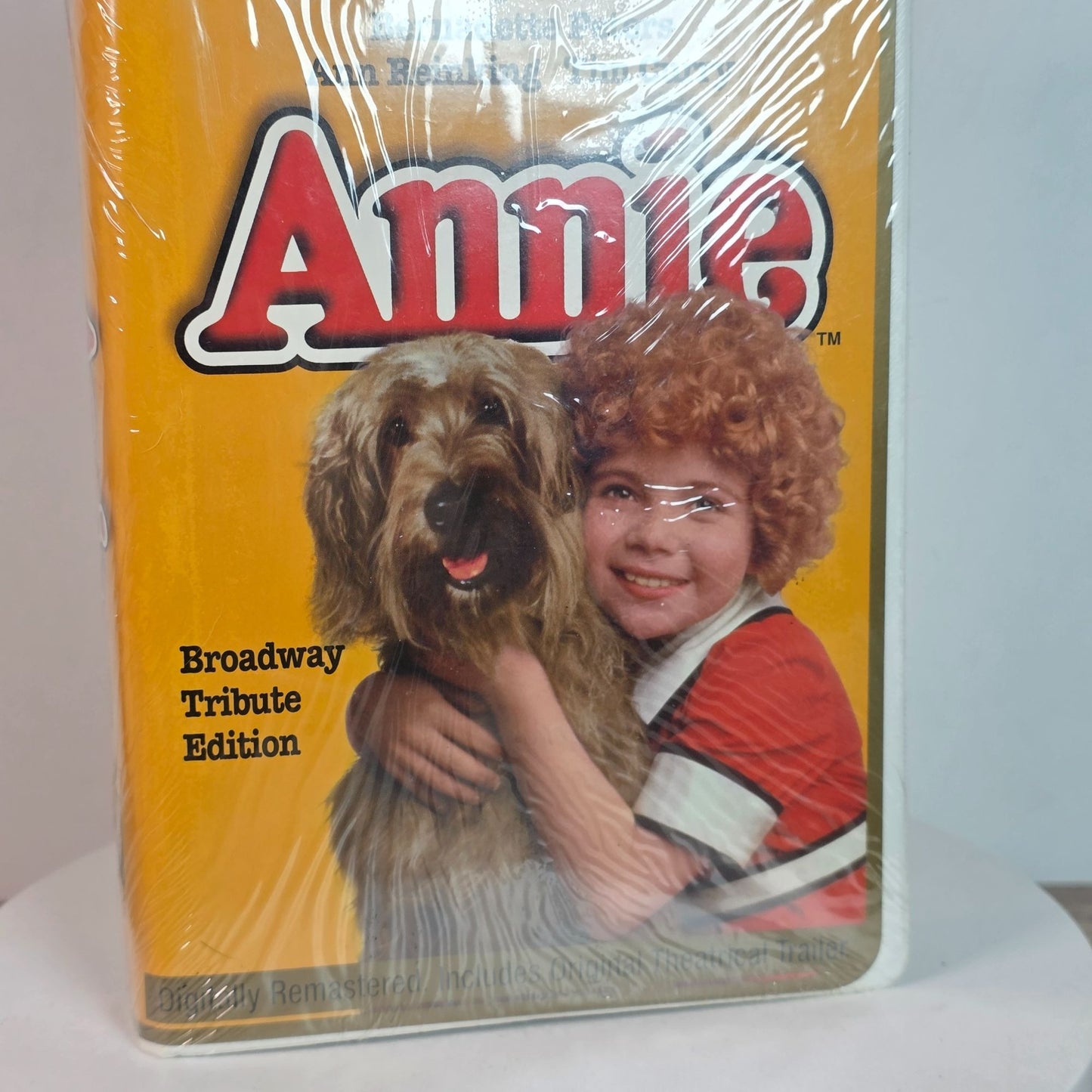 Annie Broadway Tribute Edition VHS Tape - Columbia Tristar Family Collection