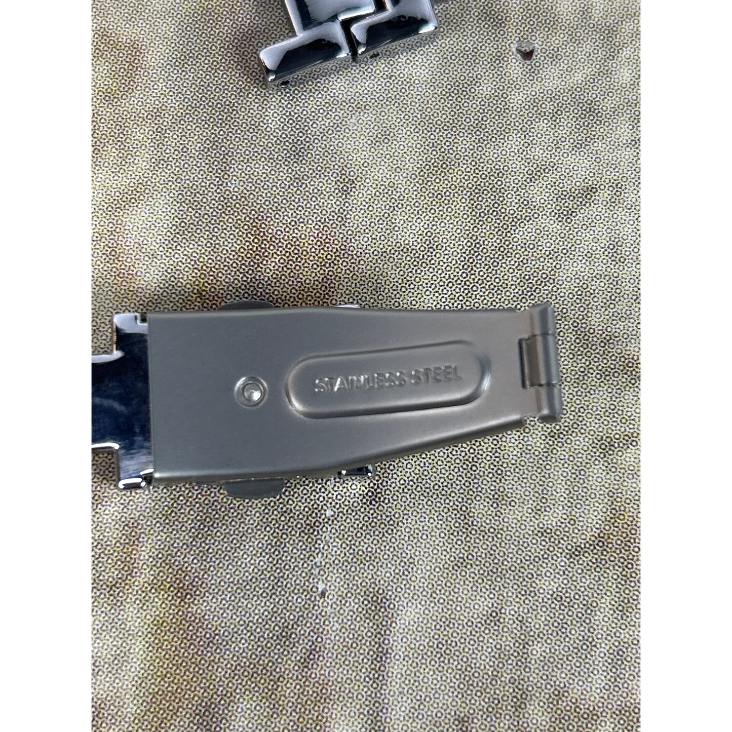 Luxury Stainless Steel Watch Band For Apple Watch 38/40mm & 42/44mm Series 1-5 SE 6/7/8 & Ultra Adjustable Links