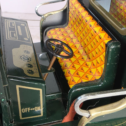 Vintage 1960s SH Horikawa Tin Toy Touring Car Limousine Battery Operated Model UNTESTED