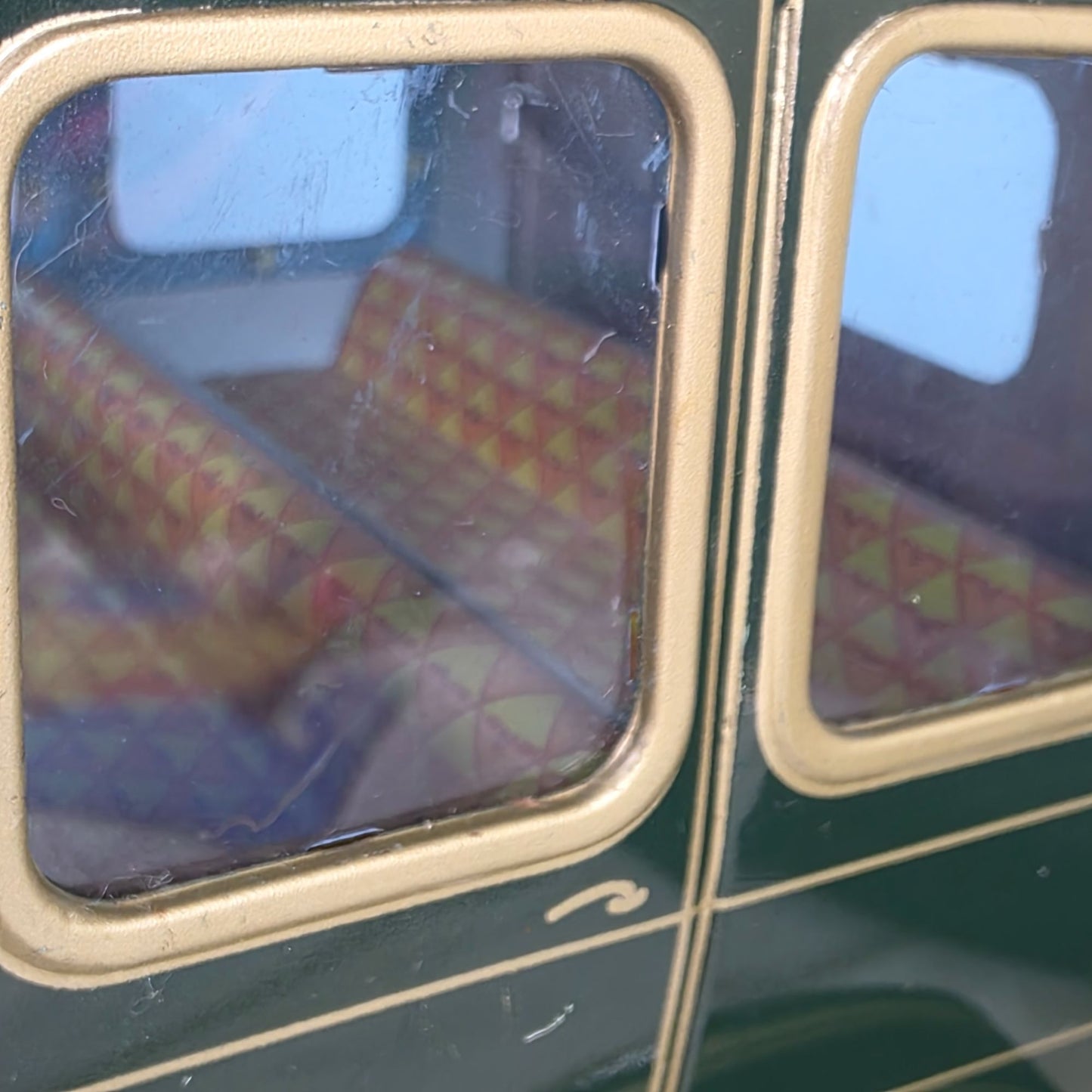 Vintage 1960s SH Horikawa Tin Toy Touring Car Limousine Battery Operated Model UNTESTED