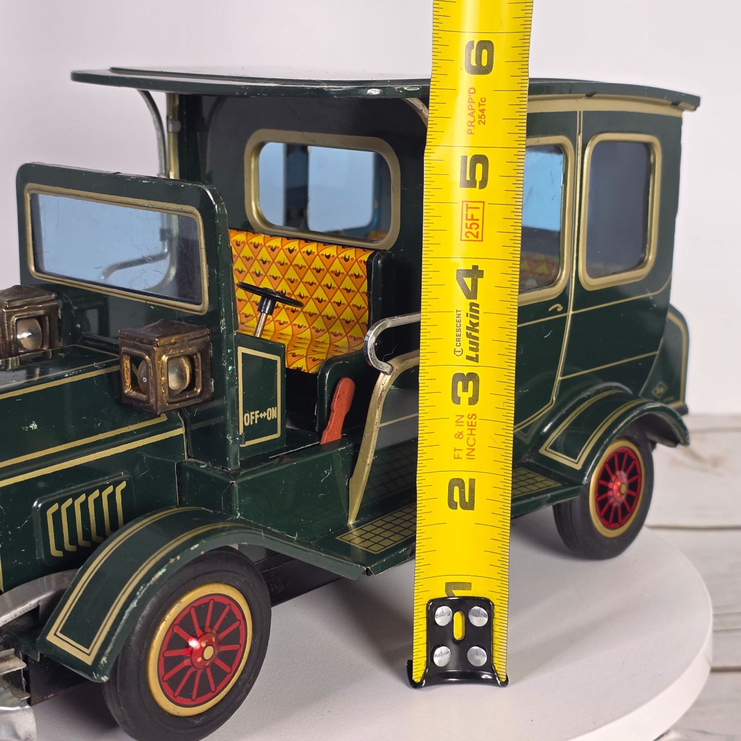 Vintage 1960s SH Horikawa Tin Toy Touring Car Limousine Battery Operated Model UNTESTED