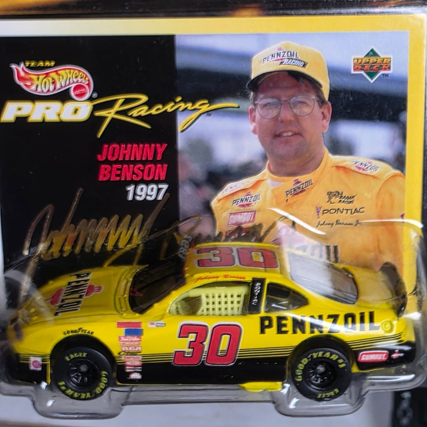 Hot Wheels Pro Racing Pennzoil Johnny Benson 1997 Die-Cast Car
