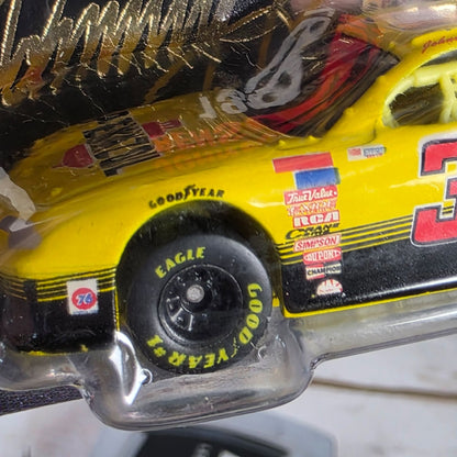 Hot Wheels Pro Racing Pennzoil Johnny Benson 1997 Die-Cast Car