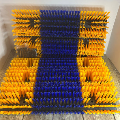 Farm Animals Grooming & Scratching Brushes With Hardware Yellow & Blue 2 pieces