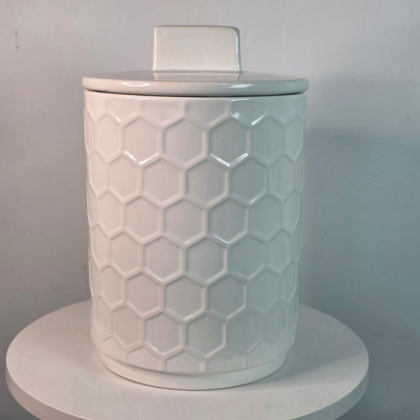 New Honeycomb Textured White Ceramic Storage Jar Canister Covered 8"