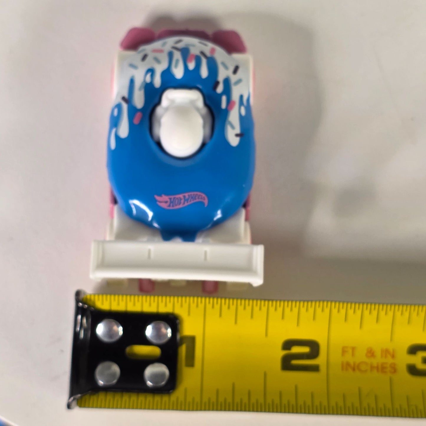 Hot Wheels Fast Foodie Donut Drifter #150 2025 Blue/White/Pink