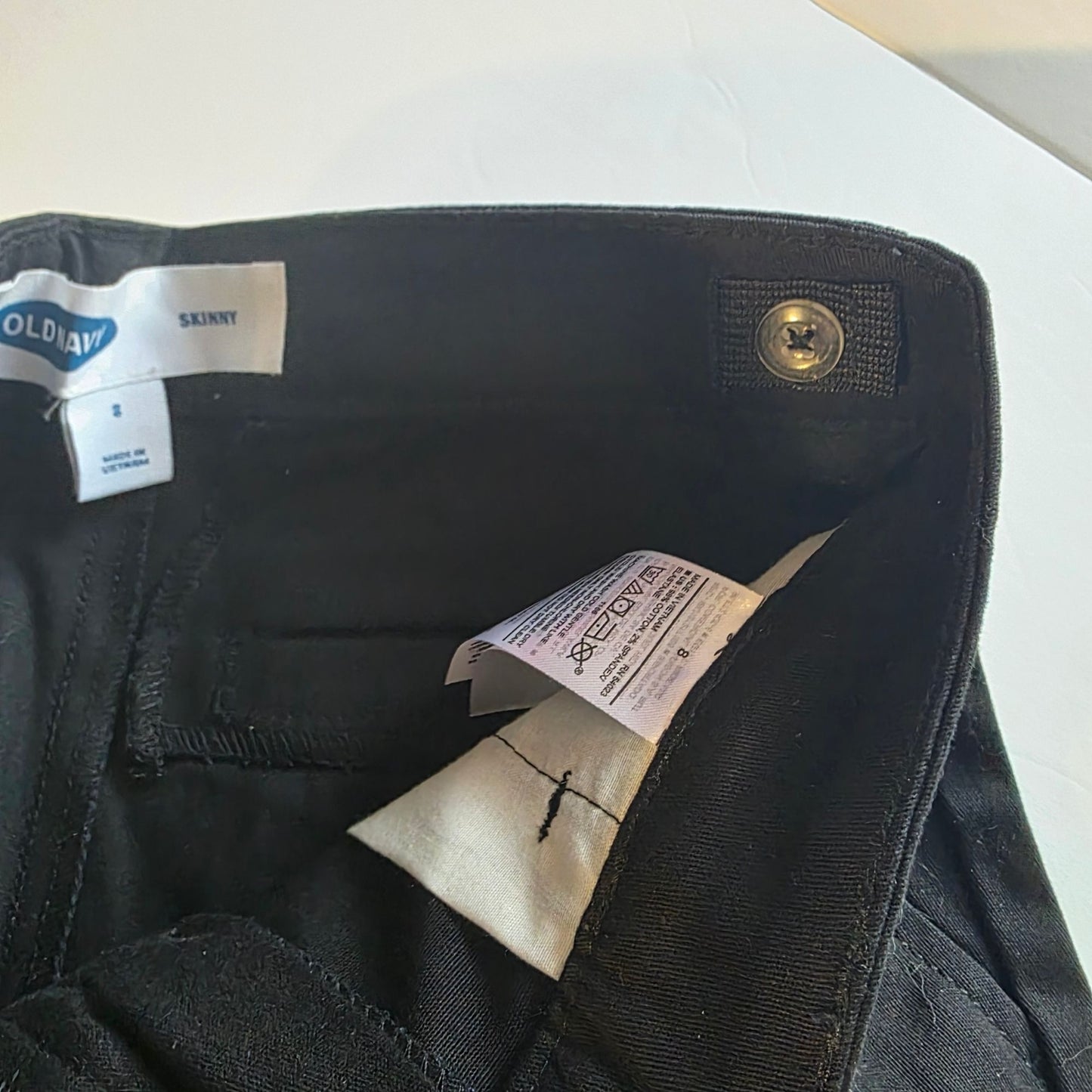 Old Navy Mid-Rise Skinny Pants Black Size 8 Stretch Cotton NWT Womens