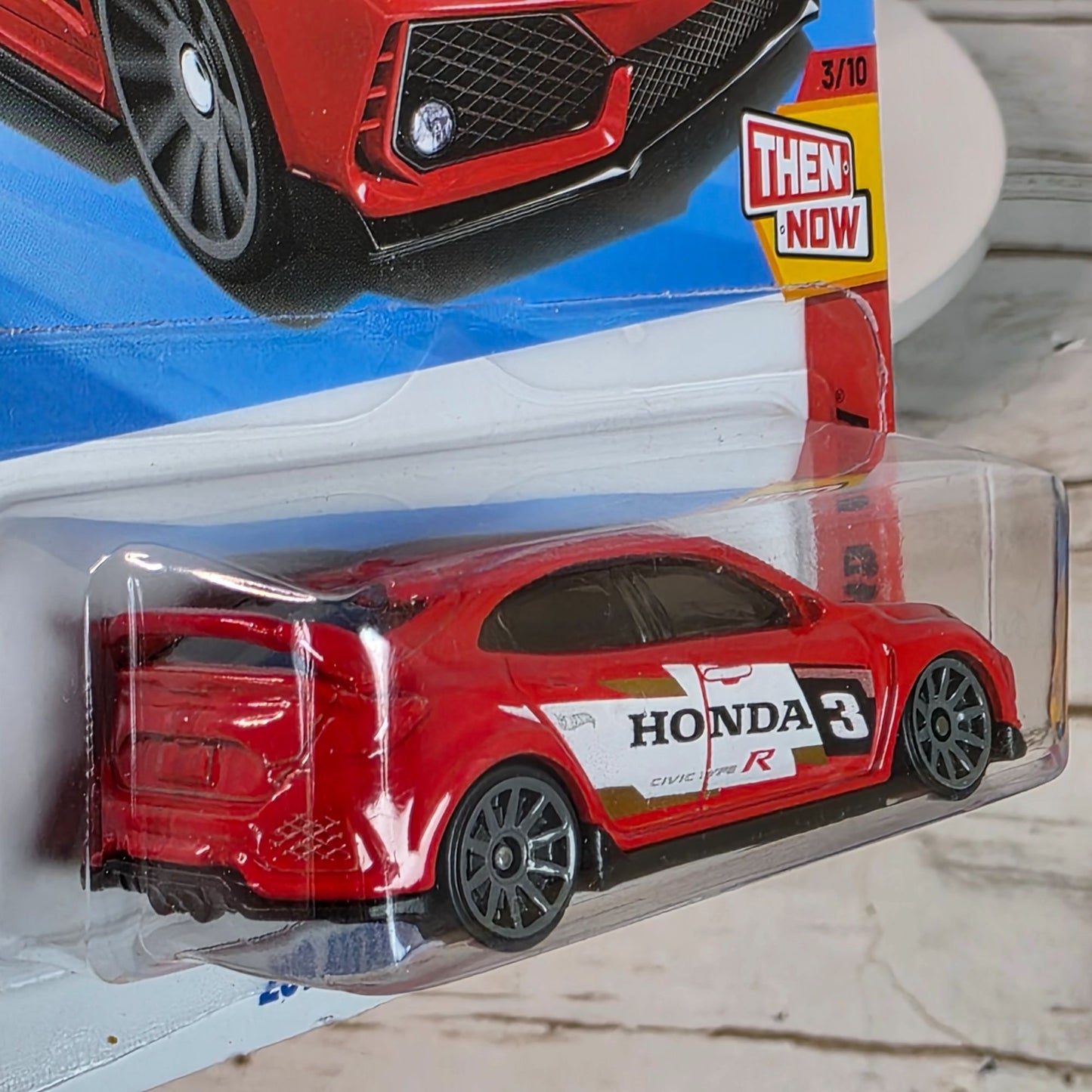 Hot Wheels 2018 Honda Civic Type R Die-Cast Model Car
