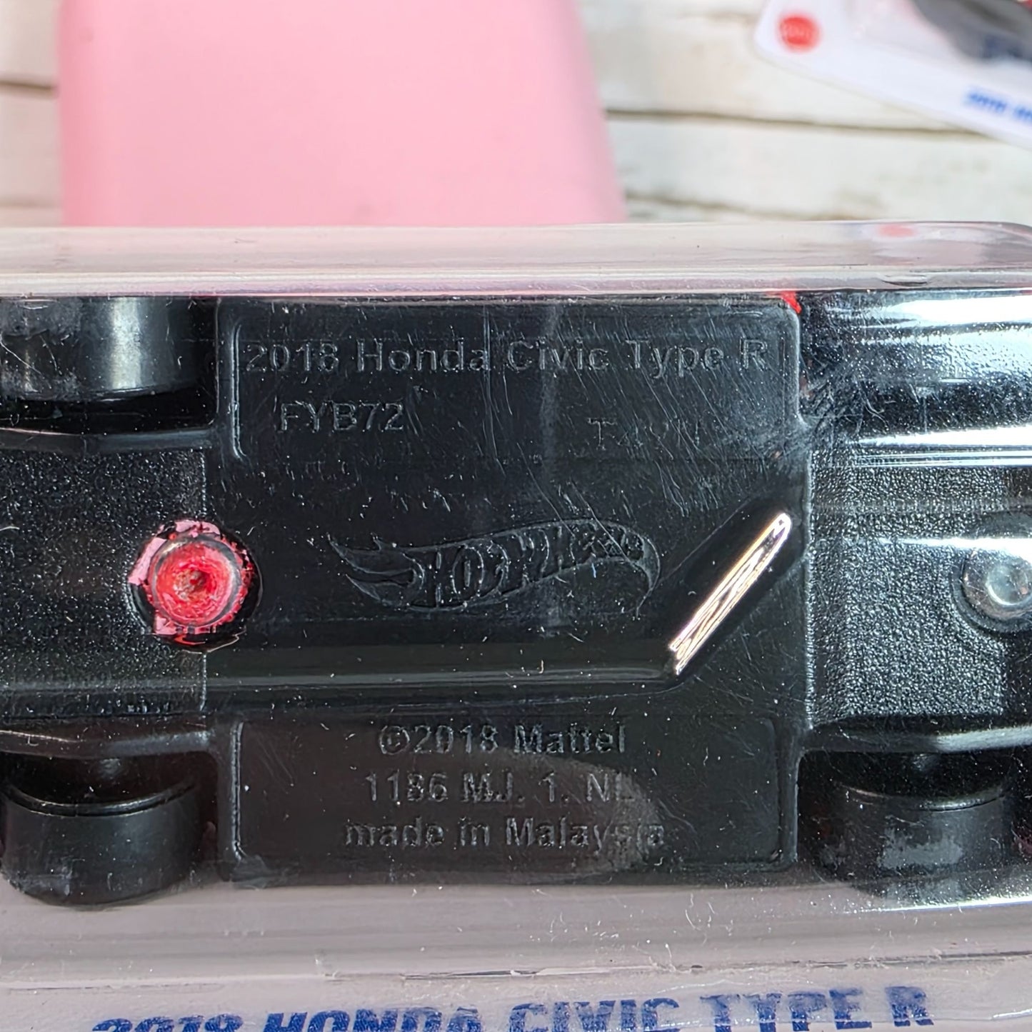 Hot Wheels 2018 Honda Civic Type R Die-Cast Model Car