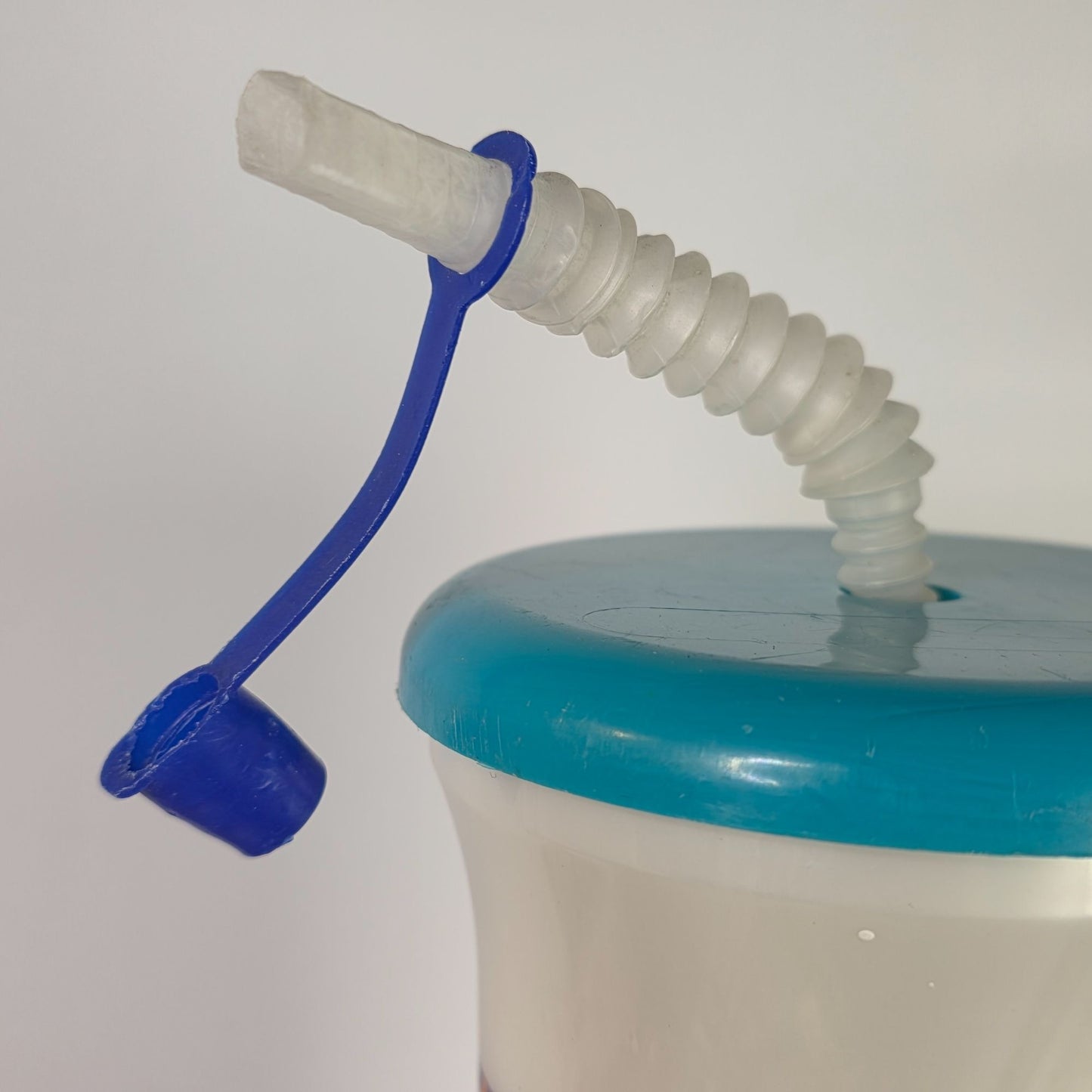 Vintage Paramounts Kings Island 1996 Season Pass Member Souvenir Cup With Lid & Straw