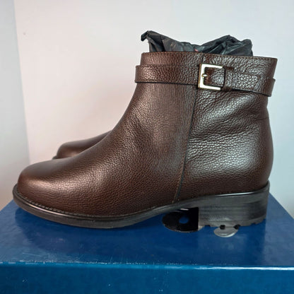 SAS Maddy 2 Brown Ankle Boots 7M Leather Womens Made In Italy