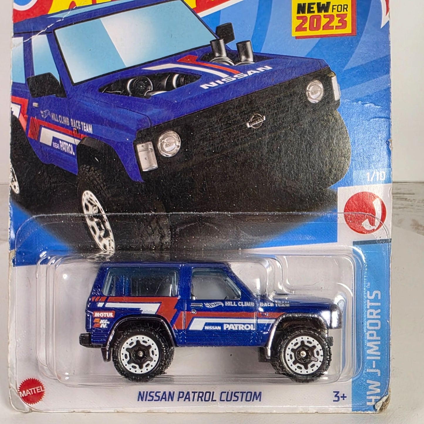 Hot Wheels 2023 Nissan Patrol Custom Die-Cast Toy Car 1/64 Scale Blue & Red