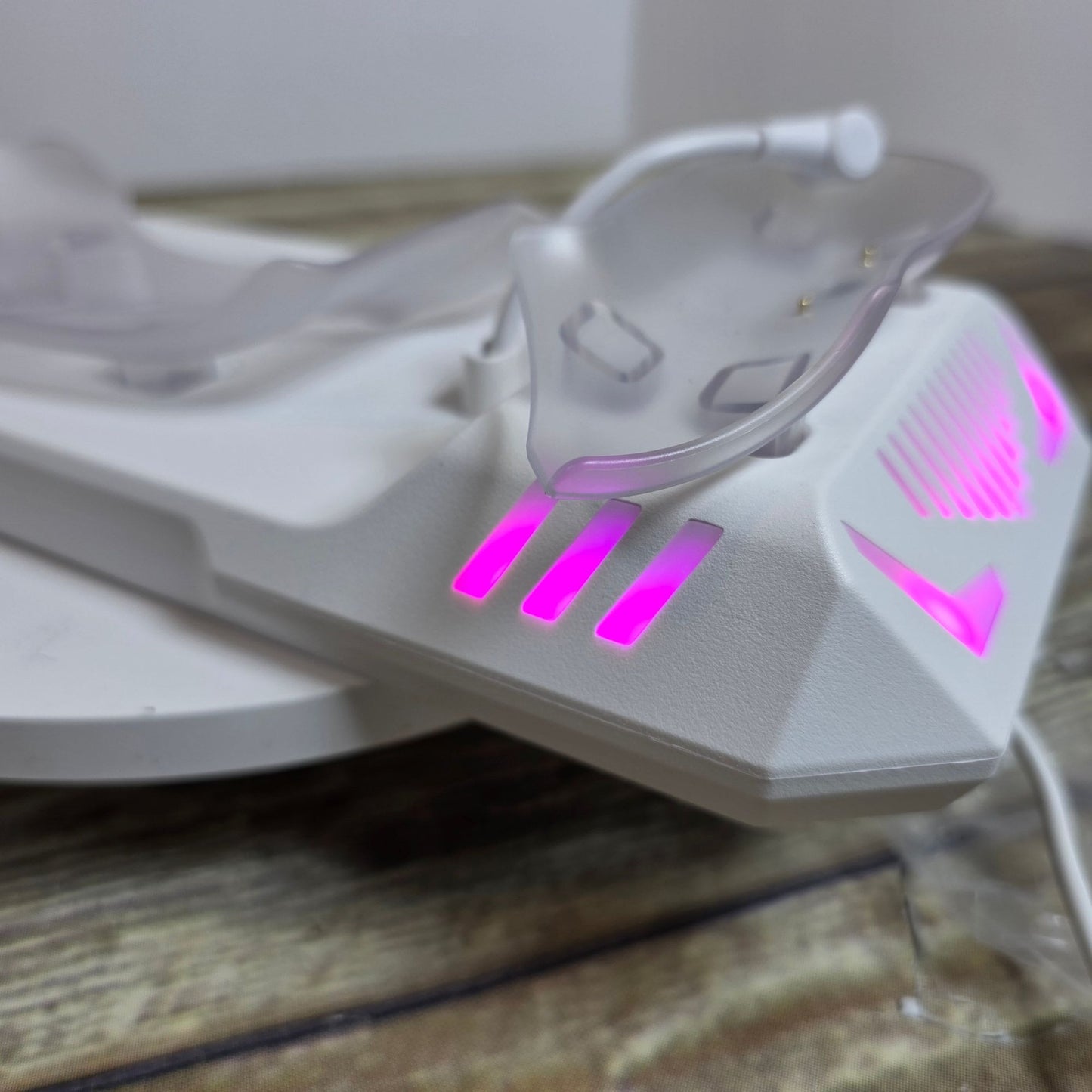 Charging Dock for Meta Quest 3/Quest 3S, Magnetic Charging Station for Oculus Quest 3 VR Headset & Controllers, with 2 Rechargeable 2100mAh Batteries, USB-C Charger and Cable, Supports LED Indicator