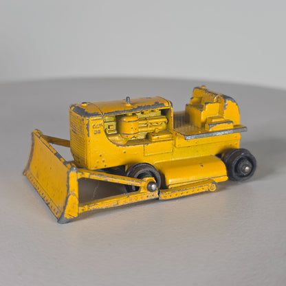 Vintage Lesney Matchbox Series No.18 Caterpillar D8 Bulldozer Collectible Toy