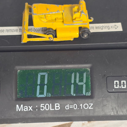 Vintage Lesney Matchbox Series No.18 Caterpillar D8 Bulldozer Collectible Toy