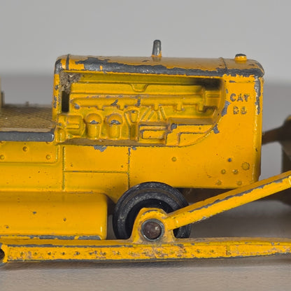 Vintage Lesney Matchbox Series No.18 Caterpillar D8 Bulldozer Collectible Toy